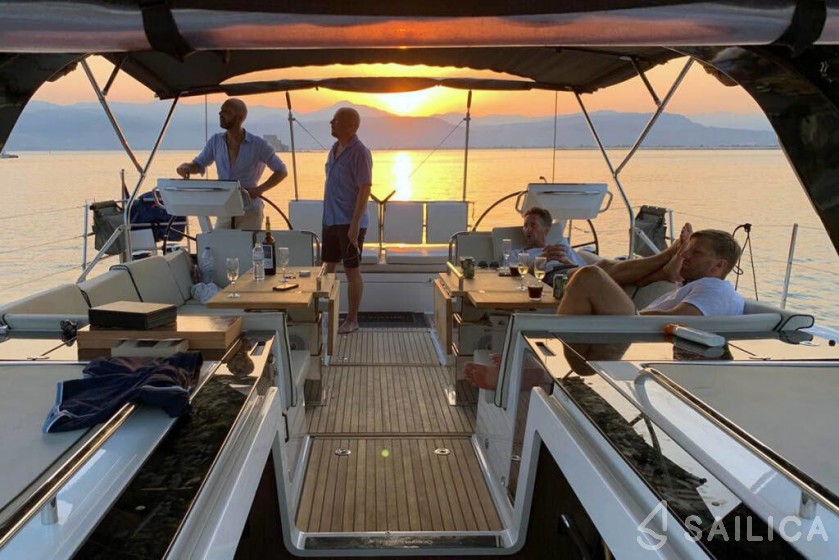 Oceanis 62 - Yacht Charter Sailica