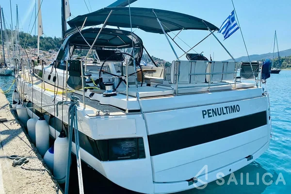 Oceanis 62 - Yacht Charter Sailica