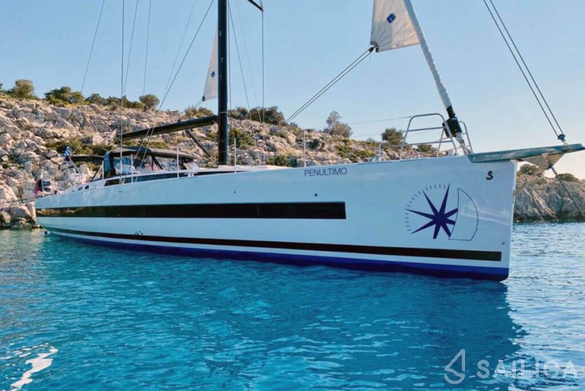 Oceanis 62 - Yacht Charter Sailica