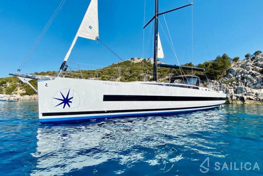 Oceanis 62 - Yacht Charter Sailica