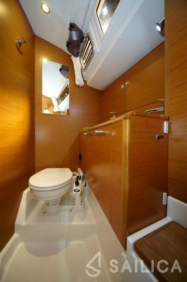 Sun Odyssey 449 - Yacht Charter Sailica