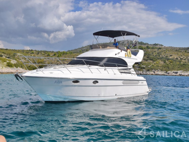 Phantom 40 - Yacht Charter Sailica