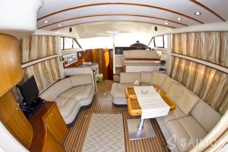 Phantom 40 - Yacht Charter Sailica
