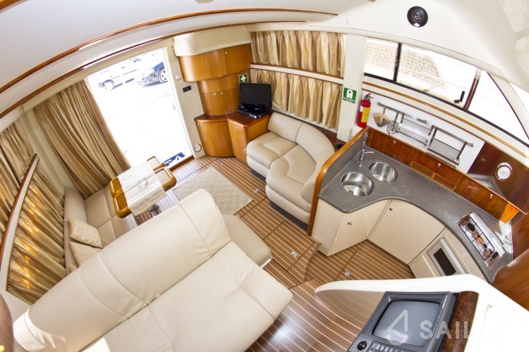 Phantom 40 - Yacht Charter Sailica