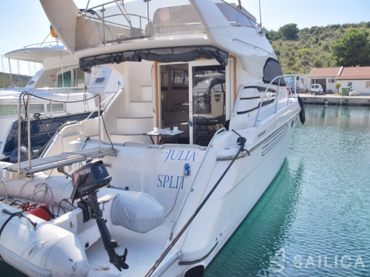 Phantom 40 - Yacht Charter Sailica