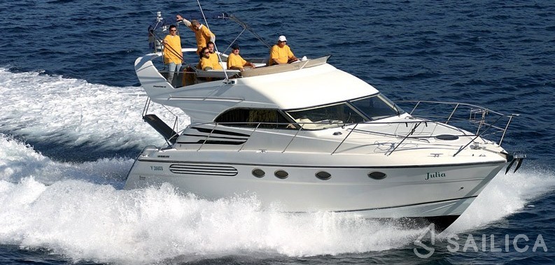 Phantom 40 - Yacht Charter Sailica
