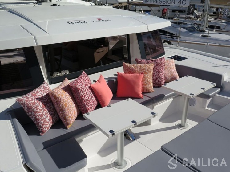 Bali 4.3 - Yacht Charter Sailica