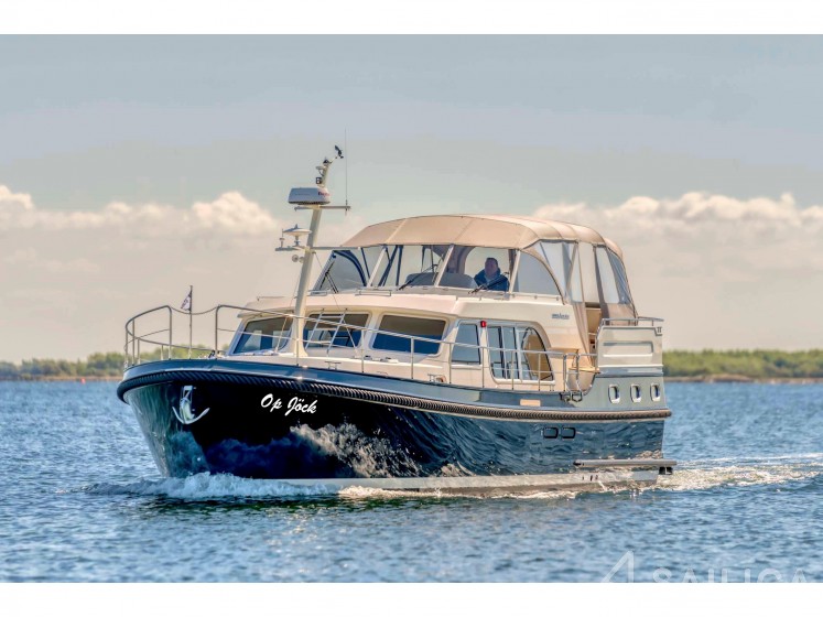 Custom Built - Yacht Charter Sailica