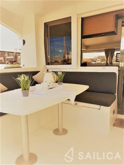 Lagoon 40 - Yacht Charter Sailica