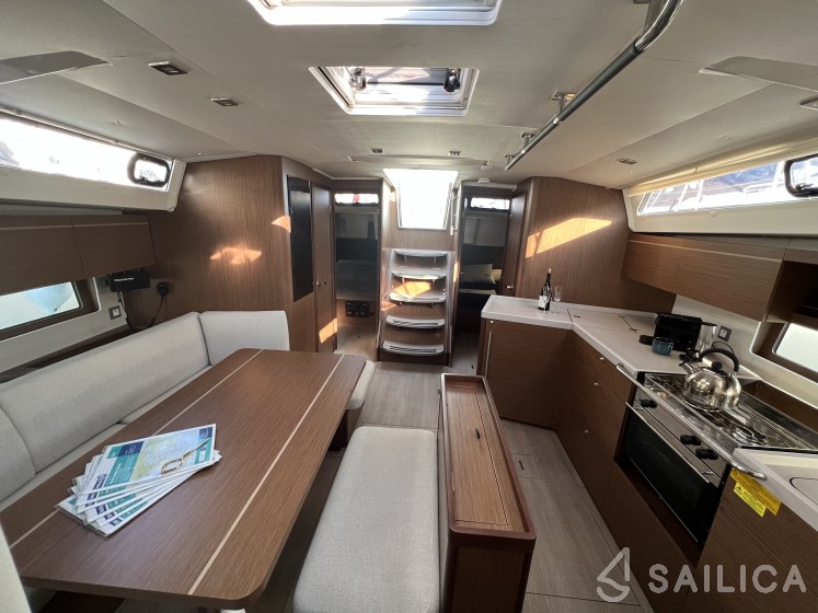 Oceanis 46.1 - Yacht Charter Sailica