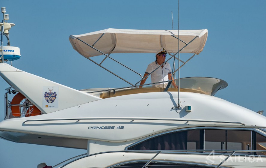 Princess 45 - Yacht Charter Sailica