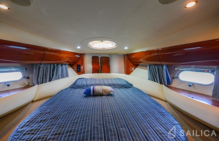 Princess 45 - Yacht Charter Sailica