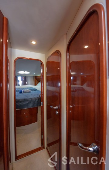 Princess 45 - Yacht Charter Sailica