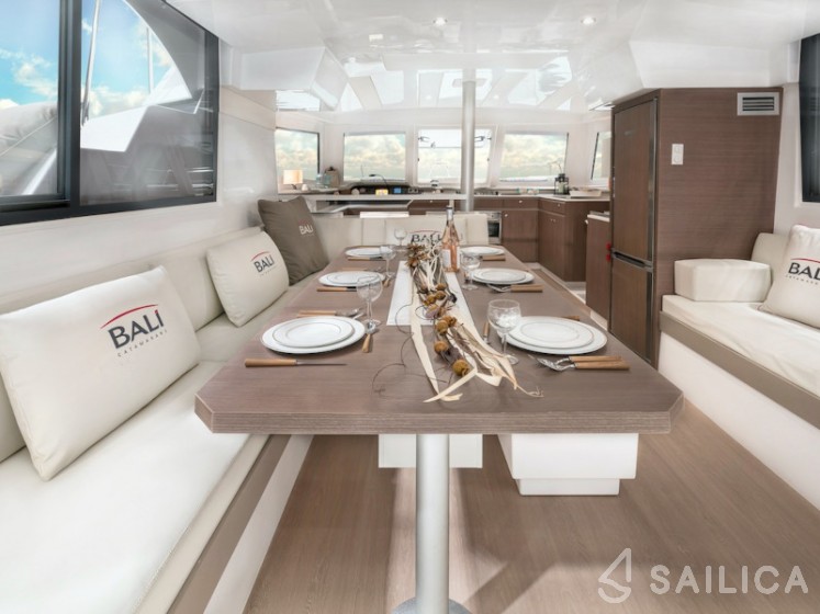 Bali Catspace - Yacht Charter Sailica
