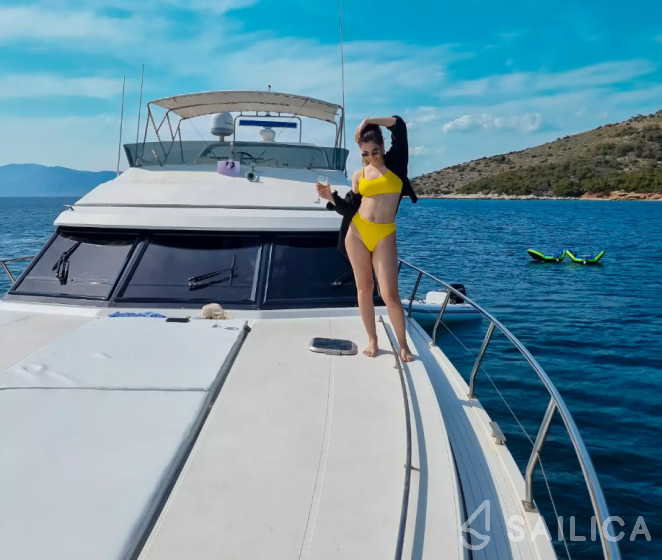 Princess 55 F - Yacht Charter Sailica