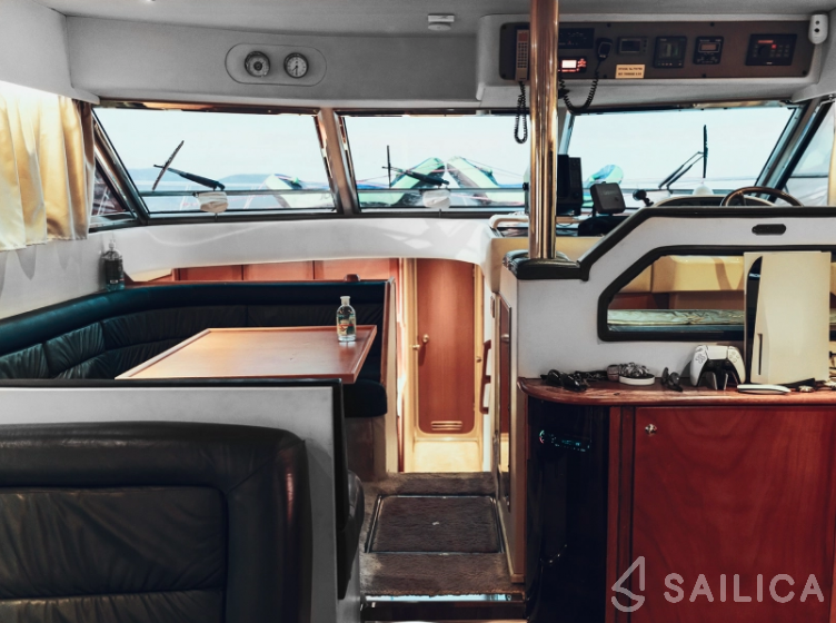 Princess 55 F - Yacht Charter Sailica