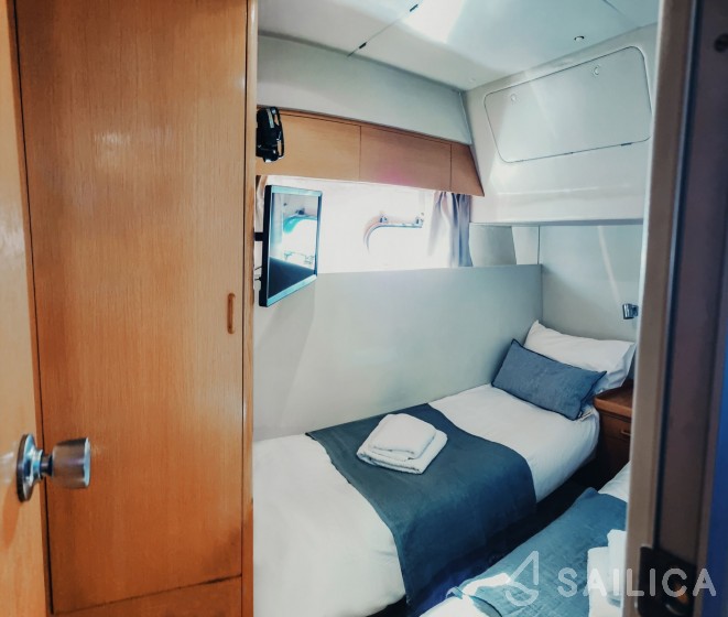 Princess 55 F - Yacht Charter Sailica