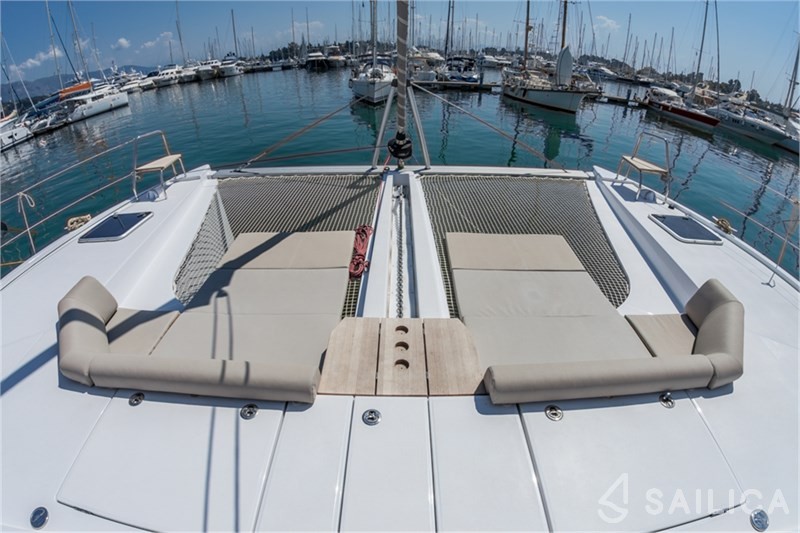 Nautitech 46 Fly - Yacht Charter Sailica