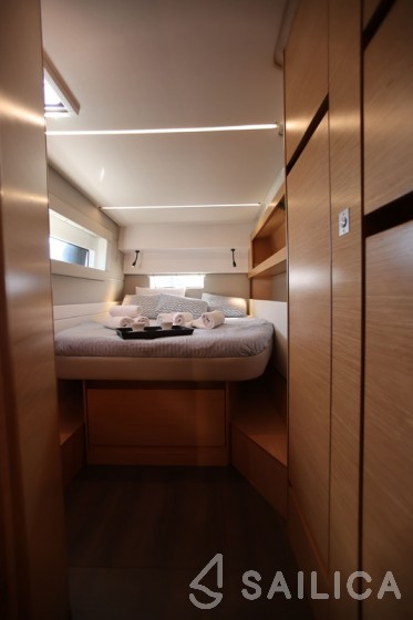Nautitech 46 Fly - Yacht Charter Sailica