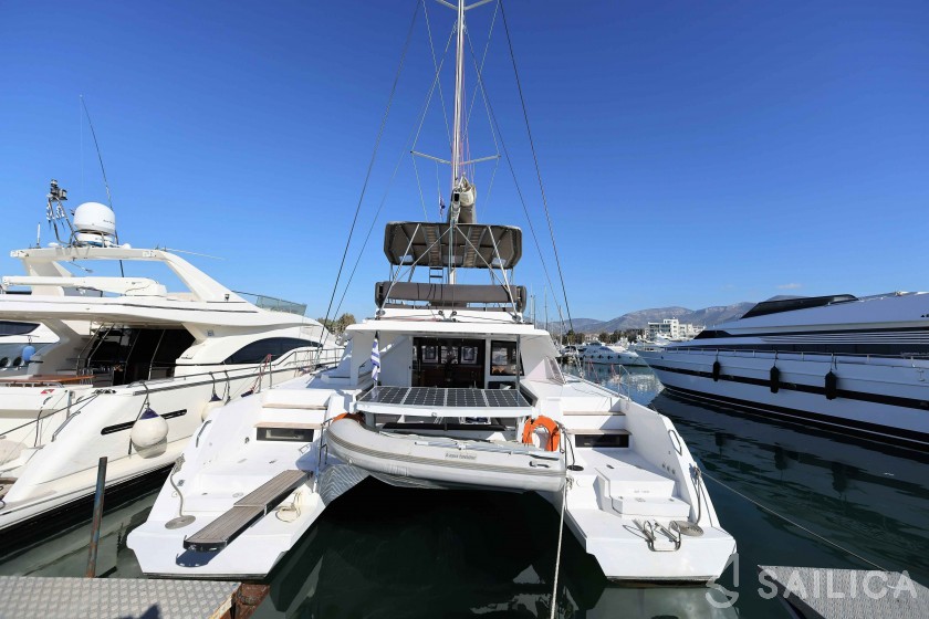 Nautitech 46 Fly - Yacht Charter Sailica