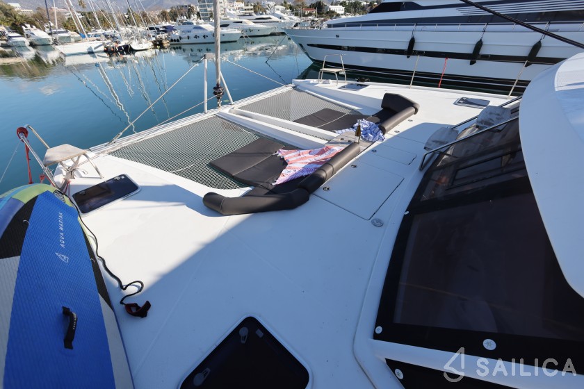 Nautitech 46 Fly - Yacht Charter Sailica