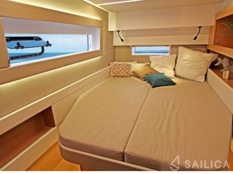 Nautitech 46 Fly - Yacht Charter Sailica