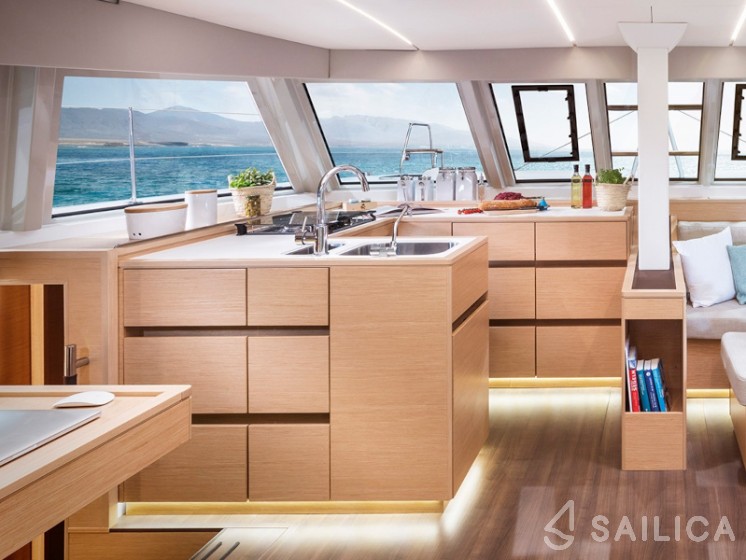 Nautitech 46 Fly - Yacht Charter Sailica