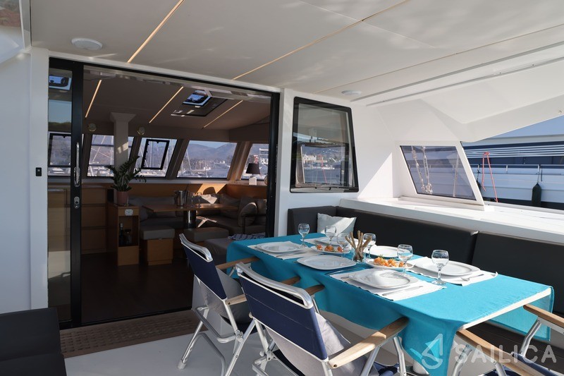 Nautitech 46 Fly - Yacht Charter Sailica
