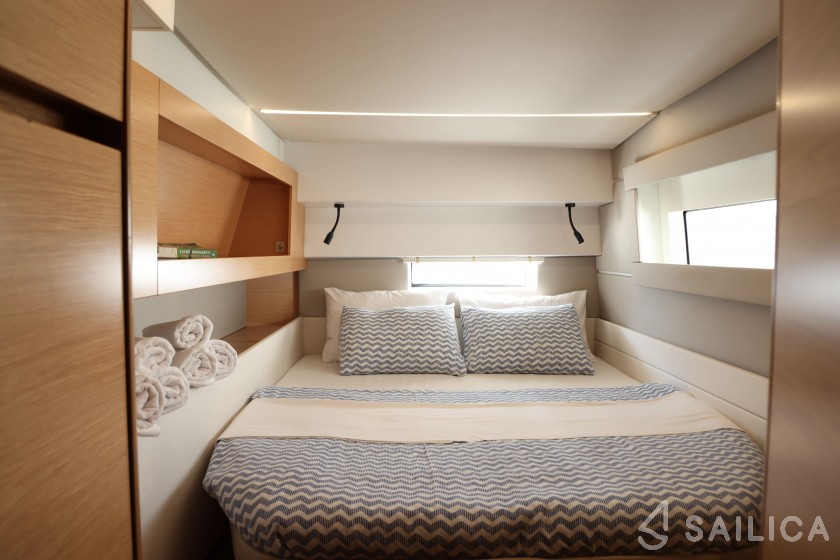 Nautitech 46 Fly - Yacht Charter Sailica