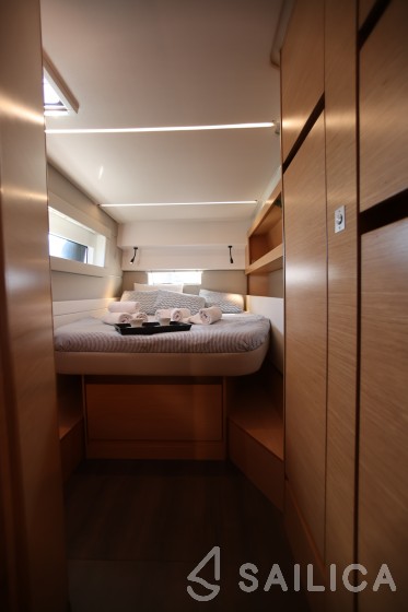 Nautitech 46 Fly - Yacht Charter Sailica