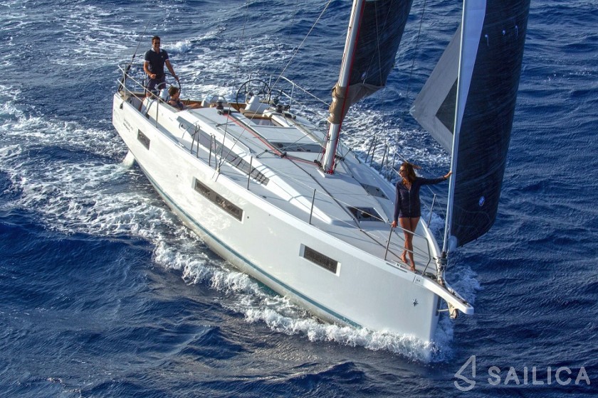 Sun Odyssey 410 - Yacht Charter Sailica