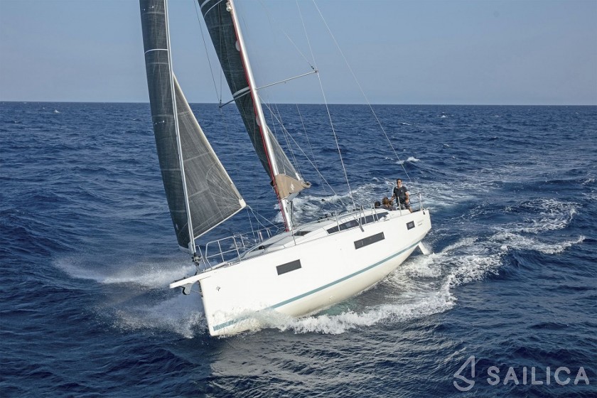 Sun Odyssey 410 - Yacht Charter Sailica