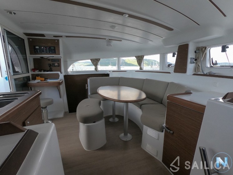Lagoon 380 S2 - Yacht Charter Sailica