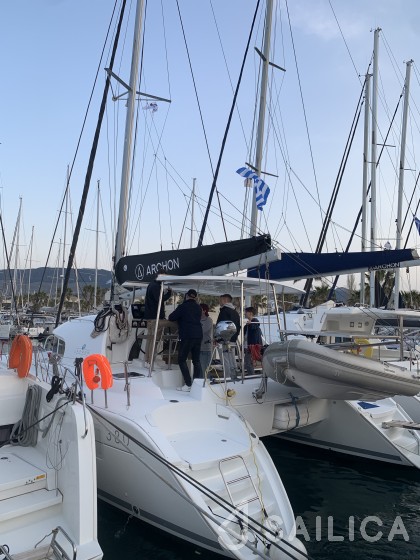 Lagoon 380 S2 - Yacht Charter Sailica