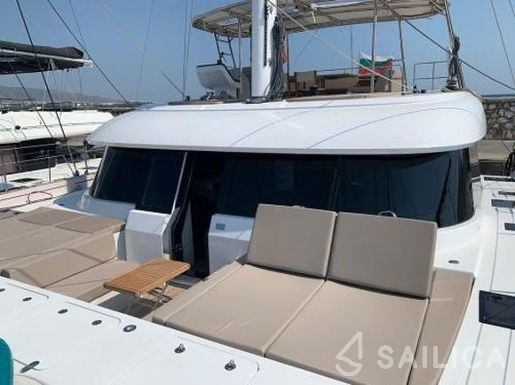 Sunreef 50 - Yacht Charter Sailica