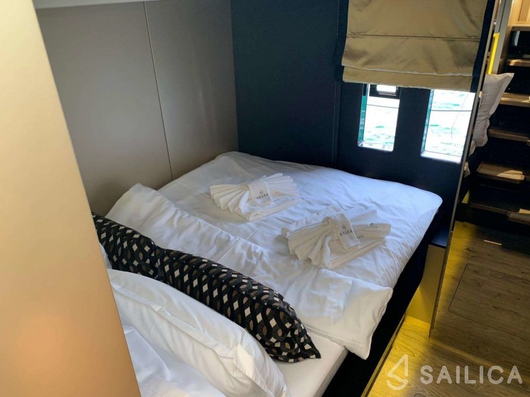 Sunreef 50 - Yacht Charter Sailica