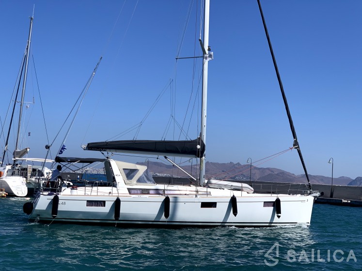 Oceanis 48 - Yacht Charter Sailica