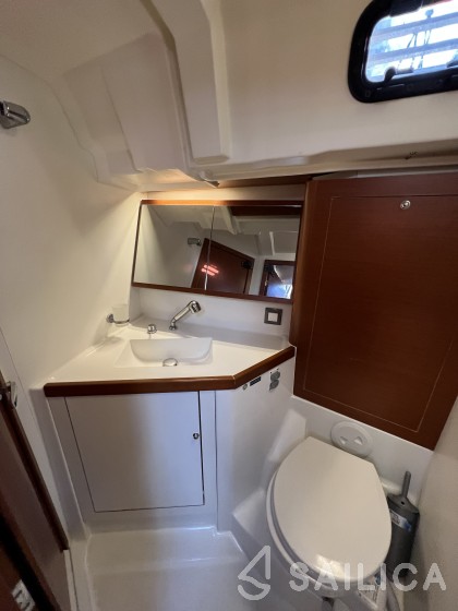 Oceanis 46.1 - Yacht Charter Sailica