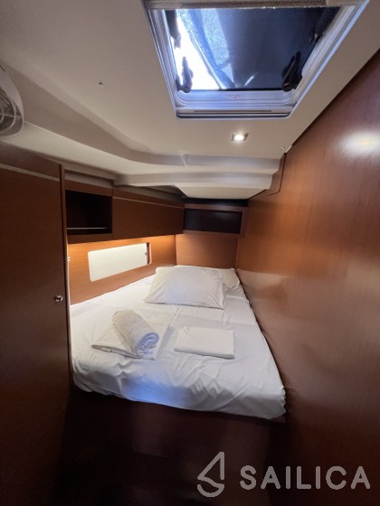 Oceanis 46.1 - Yacht Charter Sailica