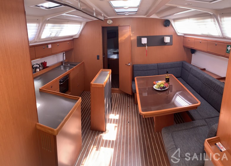 Bavaria 46 Cruiser - Yacht Charter Sailica