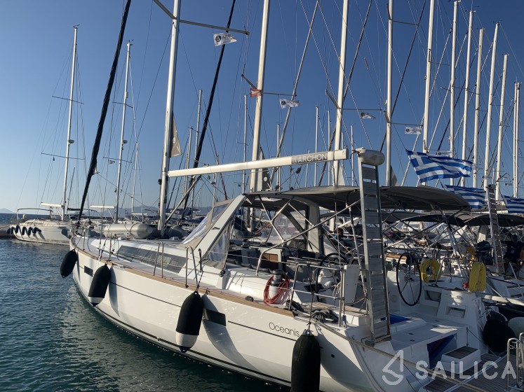 Oceanis 45 - Yacht Charter Sailica