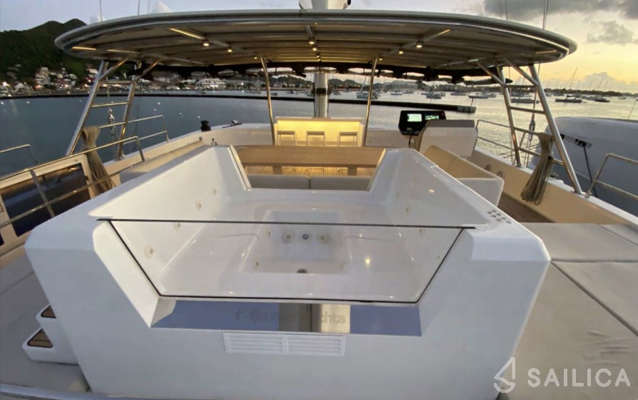 Sunreef 80 - Yacht Charter Sailica