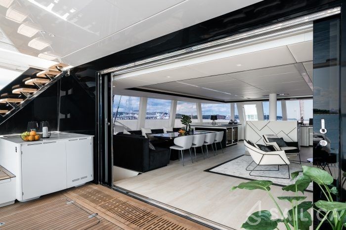Sunreef 80 - Yacht Charter Sailica