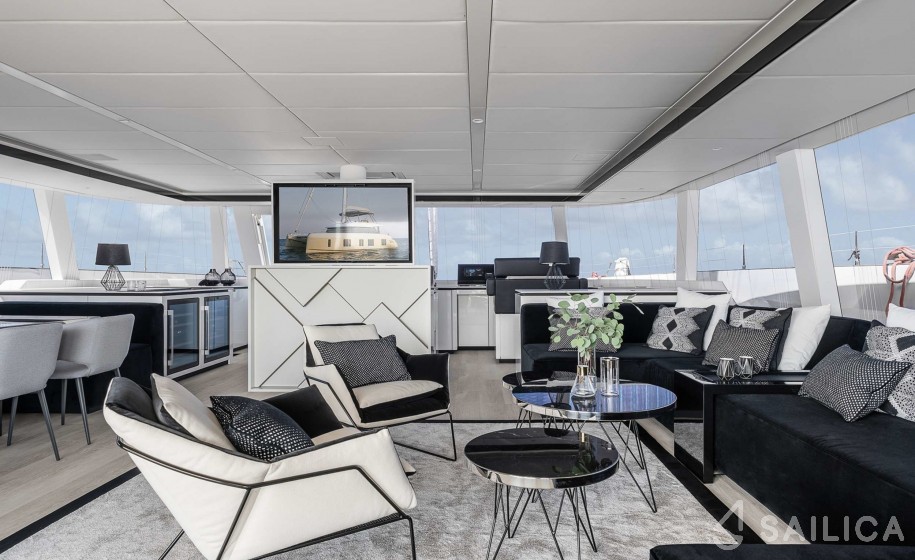 Sunreef 80 - Yacht Charter Sailica