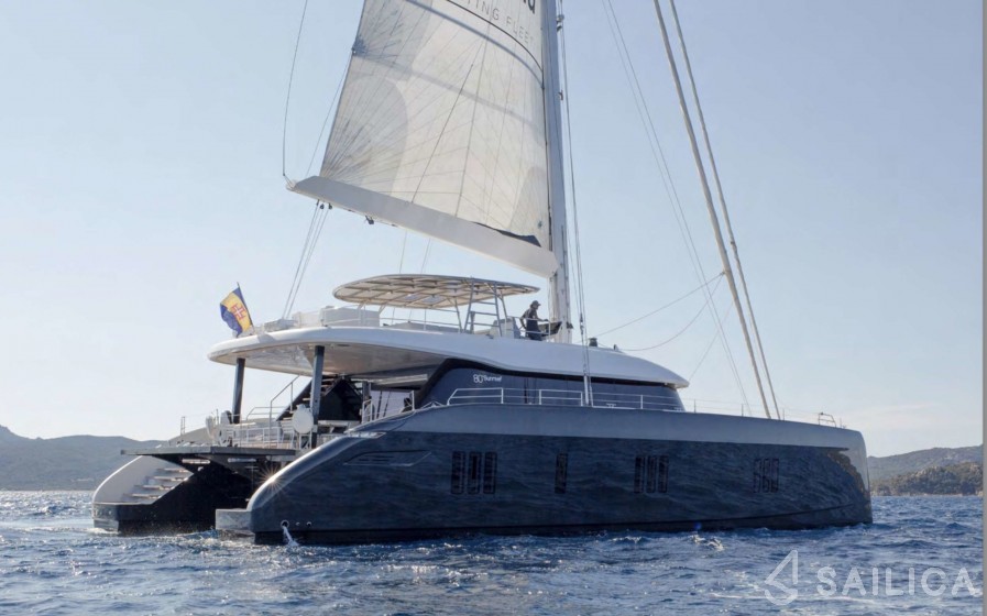 Sunreef 80 - Yacht Charter Sailica
