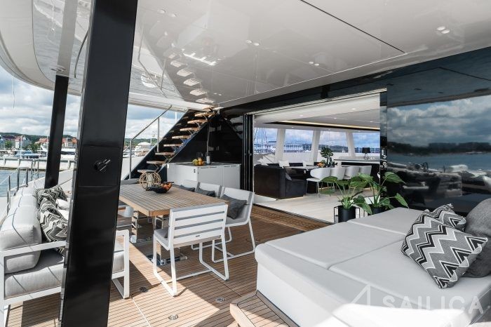 Sunreef 80 - Yacht Charter Sailica