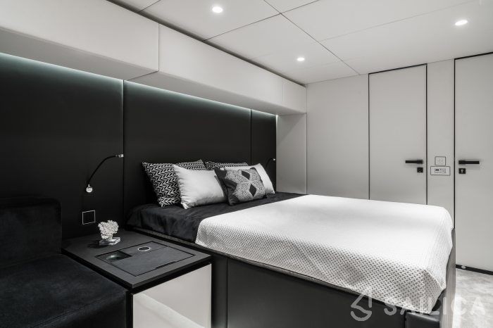 Sunreef 80 - Yacht Charter Sailica