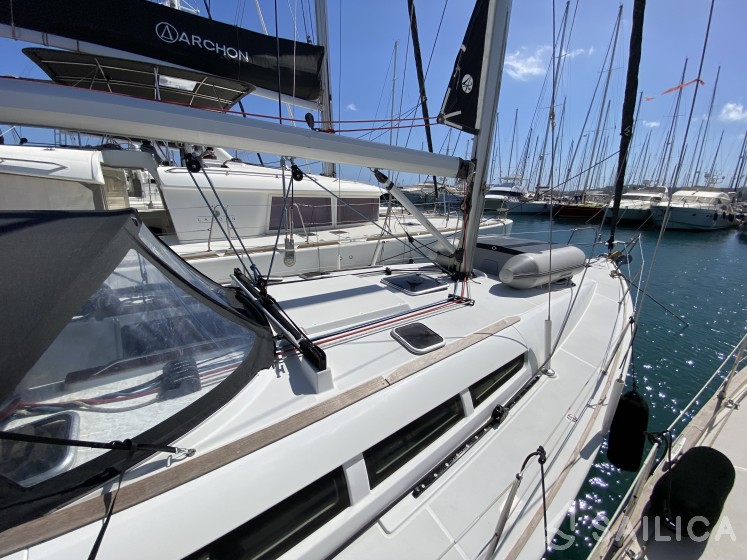 Sun Odyssey 42i - Yacht Charter Sailica