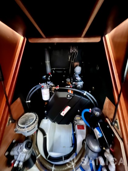 Oceanis 41.1 - Yacht Charter Sailica