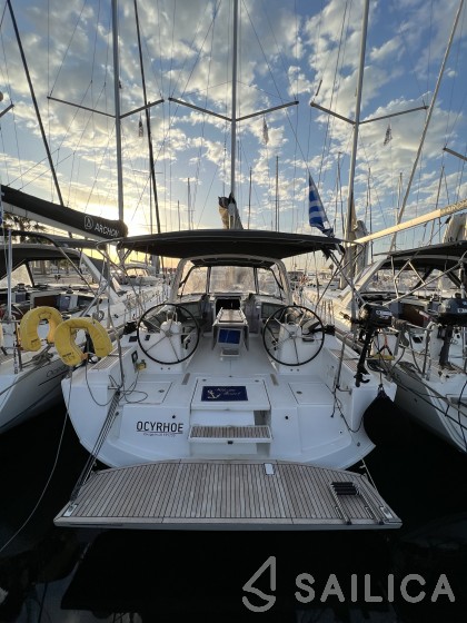 Oceanis 41.1 - Yacht Charter Sailica